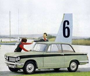 Auto Plus Classiques 84 TRIUMPH VITESSE