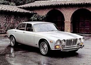 Auto Plus Classiques 84 Gloire et déchéance d'un félin