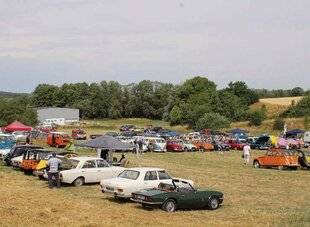 Auto Plus Classiques 85 Twingo et tombola Express !