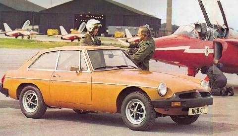 Auto Plus Classiques 86 MGB LE PLASTIQUE, C’EST FANTASTIQUE