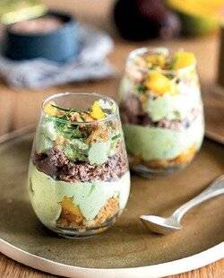 Gourmand 510 VERRINE AU THON, MANGUE, AVOCAT ET CHÈVRE FAÇON TIRAMISU