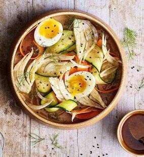 Gourmand 510 SALADE DE FENOUIL AU SÉSAME ET ŒUF MOLLET