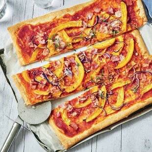 Gourmand 511 PIZZA POTIMARRON, JAMBON ET OIGNON ROUGE