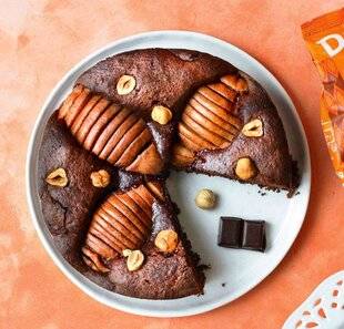 Gourmand 511 GÂTEAU CHOCOLAT, POIRE ET NOISETTES