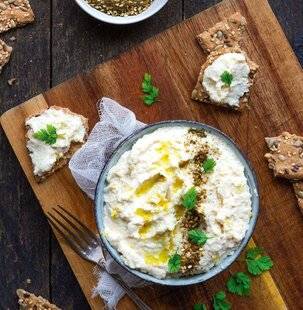 Gourmand 511 TARTINADE DE HARICOTS TARBAIS À LA FETA ET AU CITRON