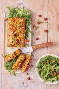 Gourmand 511 CAKE AU PESTO DE ROQUETTE, COURGE ET NOISETTES