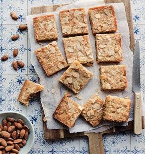Gourmand 511 Blondie au chocolat blanc, amande et rose