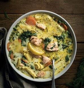 Gourmand 513 SOUPE DE PÂTES AU CURRY, SAUMON ET ANETH