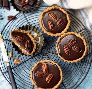 Gourmand 513 Tartelettes au caramel, au chocolat et aux noix de pecan