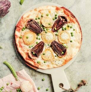 Gourmand 518 TARTE FINE AUX ARTICHAUTS, PETITS POIS ET CHABICHOU DU POITOU