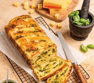 Gourmand 519 BRIOCHE TRESSÉE PESTO ET PÉPITES D'EMMENTALER AOP SUISSE