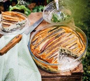 Gourmand 520 CLAFOUTIS AUX BLETTES À CARDES ROUGES