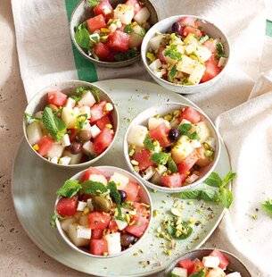 Gourmand 521 SALADE DE PASTÈQUE ET DE MELON JAUNE À LA RICOTTA SÈCHE