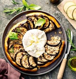 Gourmand 521 TATIN D'AUBERGINE, BURRATA ET PIGNONS DE PIN