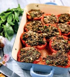 Gourmand 522 TOMATES PROVENÇALES À L'AIL, OLIVES NOIRES ET BASILIC