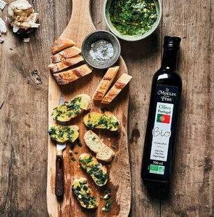 Gourmand 522 PAINS PORTUGAIS AU PERSIL ET À L'HUILE D'OLIVE