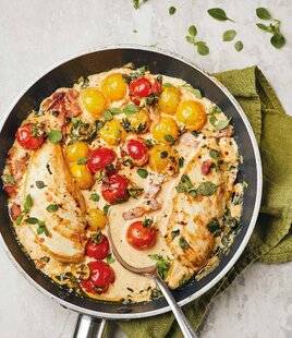 Gourmand 522 BLANC DE POULET À LA CRÈME, TOMATES ET LARDONS