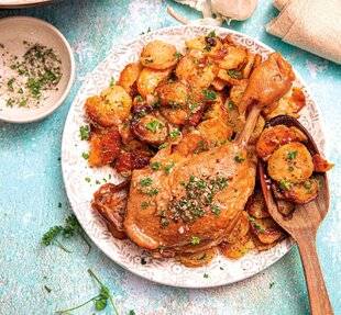 Gourmand 523 CUISSE DE CANARD CONFITE ET POMMES SARLADAISES