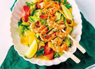 Gourmand 523 GAMBAS MARINÉES ET LEURS TAGLIATELLES DE LÉGUMES