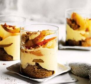 Gourmand 524 Trifle aux poires confites et au Grand Marnier
