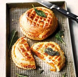 Gourmand 524 PETITES GALETTES FEUILLETÉES AU BUTTERNUT