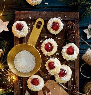 Gourmand 525 Biscuits à la noix de coco et cerises confites