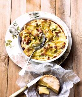 Gourmand 526 GRATIN AUX POIREAUX, LARDONS ET LIVAROT