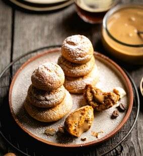 Gourmand 526 PETITS CHOUX À LA CRÈME DESSERT AU CAFÉ DE COLOMBIE
