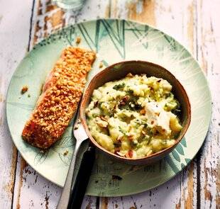 Gourmand 527 SAUMON PANÉ AU DUKKAH ET SA PURÉE DE LÉGUMES-RACINES