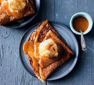 Gourmand 527 Crêpes au caramel beurre salé, glace vanille