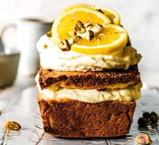 Gourmand 528 Sponge-cake à la crème de citron et aux pistaches