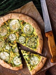 Gourmand 531 TARTE COURGETTE, MOUTARDE ET CHÈVRE