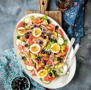 Gourmand 531 SALADE DE CRUDITÉS AUX SARDINES ET ŒUFS