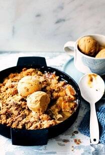 Gourmand 531 CRUMBLE AUX POMMES, GLACE AU CARAMEL