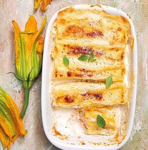 Gourmand 533 CANNELLONIS AU SAUMON, FLEURS DE COURGETTES ET PARMESAN