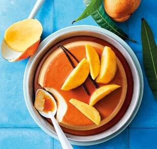 Gourmand 533 Flan caramel, sirop à l'orange et mangue fraîche