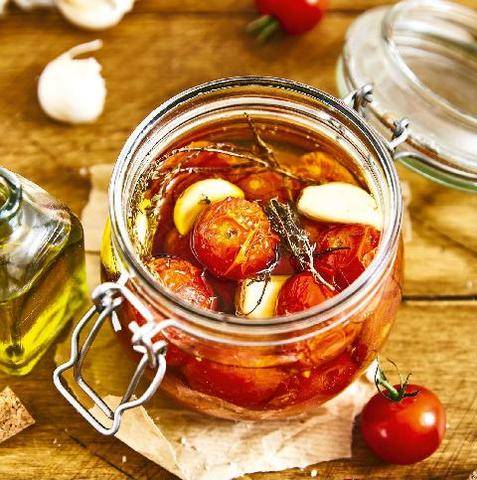 Gourmand 535 TOMATES CERISE CONFITES À L’HUILE