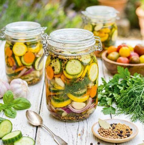 Gourmand 535 PICKLES DE LÉGUMES AUX HERBES