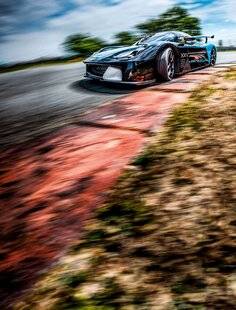 Hors Série 74 STRADALE IR8 Tribute