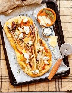 Vital Food 45 PINSA AU PARMESAN ET RADICCHIO