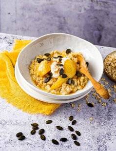 Vital Food 46 PORRIDGE À LA CANNELLE ET POIRE RÔTIE