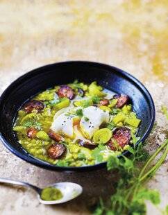 Hors-Séries 20 Soupe de pois cassés, chorizo, poireau et œuf mollet