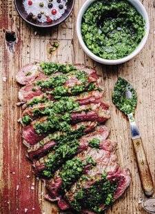 Hors-Séries 21 Le chimichurri, l'allié des viandes grillées 