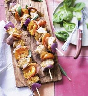 Hors-Séries 21 Brochettes de veau, abricot et bacon