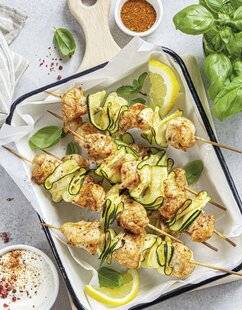 Hors-Séries 21 Brochettes de poulet pimenté et courgette à la plancha