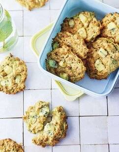 Hors-Séries 21 Cookies salés à la courgette et au roquefort