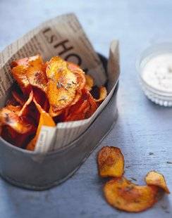 Hors-Série Jeux 47 CHIPS DE CAROTTE ET DIP DE YAOURT AU CUMIN