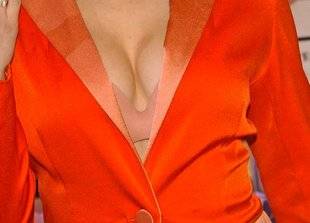 Hors-Série Jeux 49 A qui sont CES SEINS ?