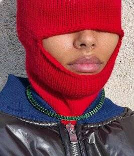 Hors-Série Jeux 83 A qui appartient CETTE CAGOULE ?