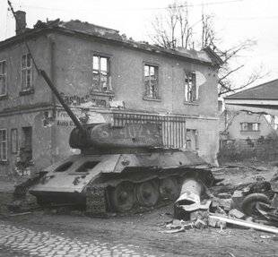 hors-séries 17 LAUBAN ET BAUTZEN, MARS-AVRIL 1945 : LE DERNIER SOUPIR DU GR OUPE D'ARMÉES CENTRE